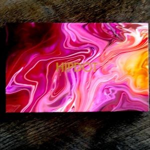 Hipdot Eyeshadow Palette